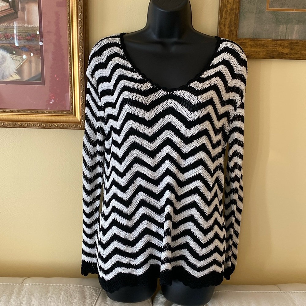 Vintage VALENTI sweater or top